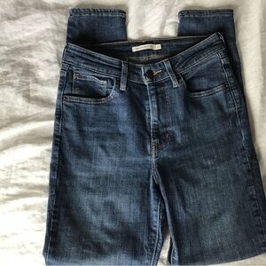 Levi’s  721 high rise ankle Jeans